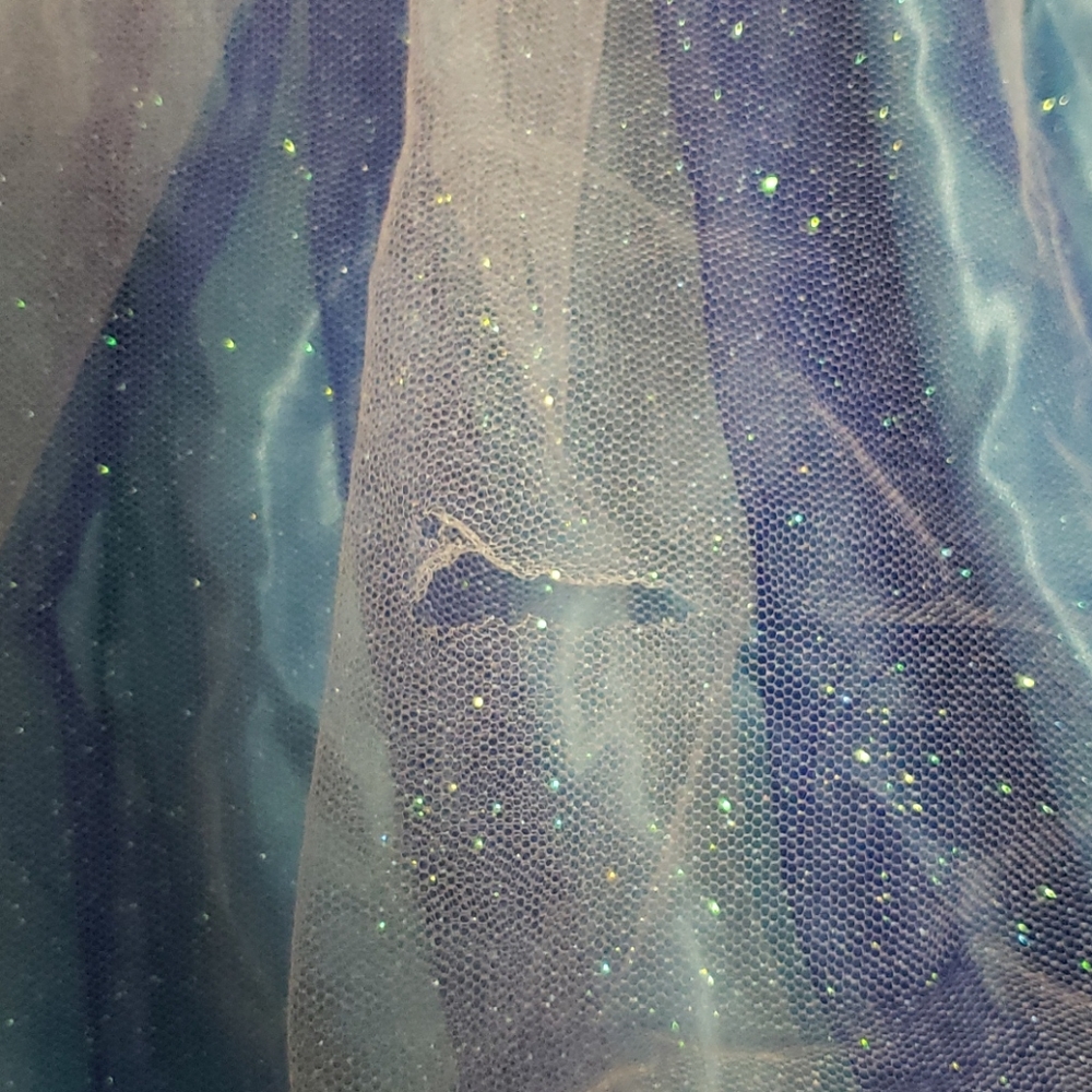 Frozen Elsa play costume! 4-6X - Picture 7 of 8